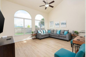 Luxe! So Much Space! Entire House - Seaworld - 6 Flags - Fiesta Texas